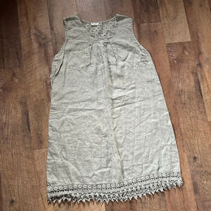 Women's Bellambra Green Linen Sleeveless Dress with Black Lace Trim 1X